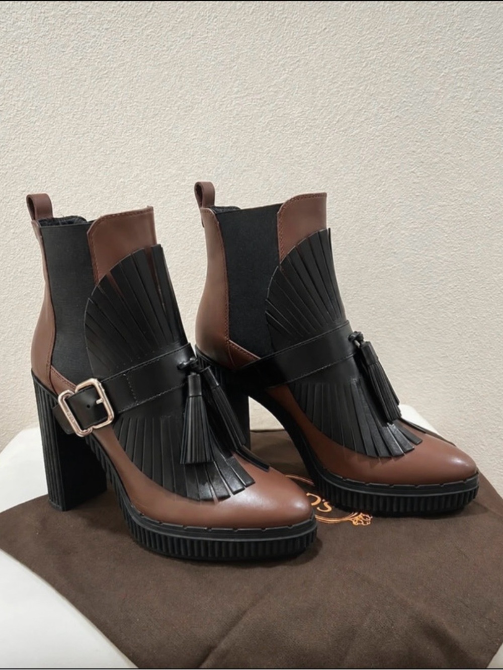 Tod's fringe leather ankle boots brown black block heel booties - Picture 2 of 11